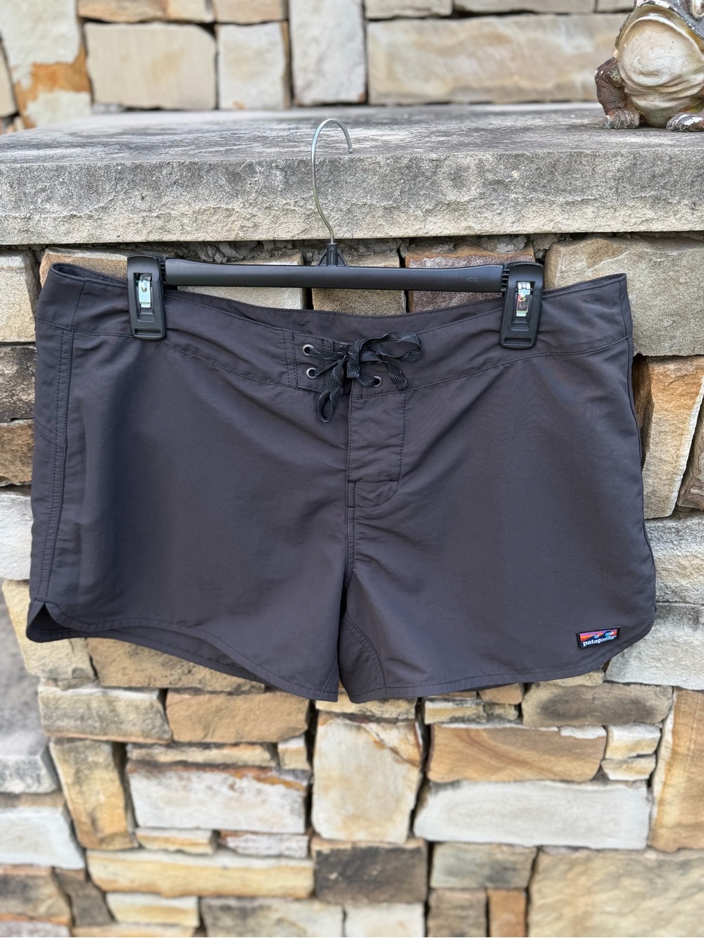 Patagonia Wavefarer Board Shorts in Black Ink Lace-Up Swim Trunks Sz-14. D16
